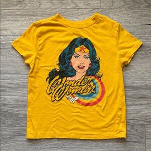 Wonder Woman Short Sleeve Tee in Yellow Girls Size L